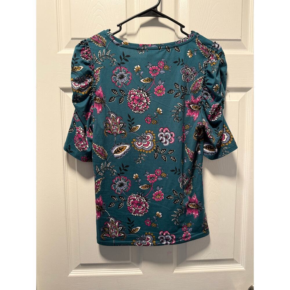 Eye Candy XLarge Floral Top - Picture 7 of 7